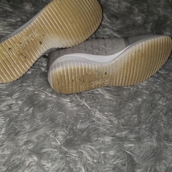 Shoes - Picture 4 of 4